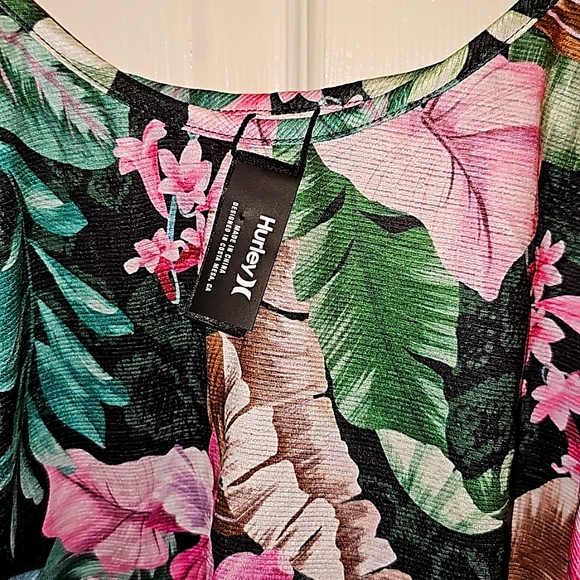 Hurley Island Style Front Swing Floral Tank Top - medium - Picture 2 of 7